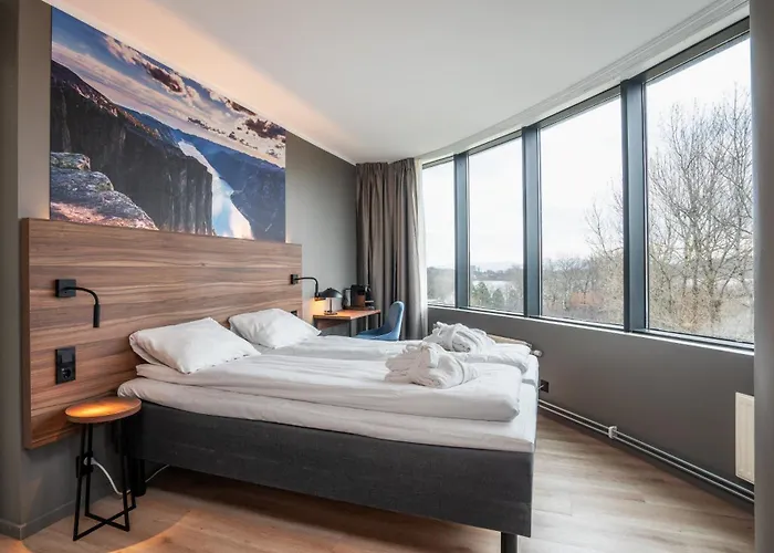 호텔 Thon Forum 4*