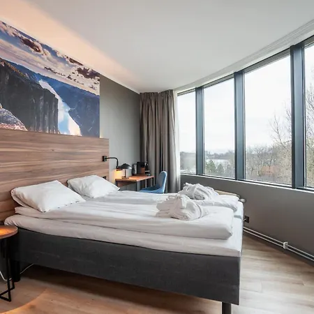 Otel Thon Forum 4*